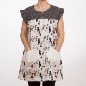 Bata Gato con Botas Negro Manga Corta